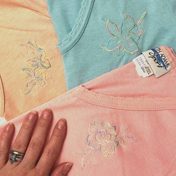 Elizabeth Adams Sport NEW VINTAGE Single Stitch Tee sz M Pastel Embroidery Shirt - Picture 5 of 8